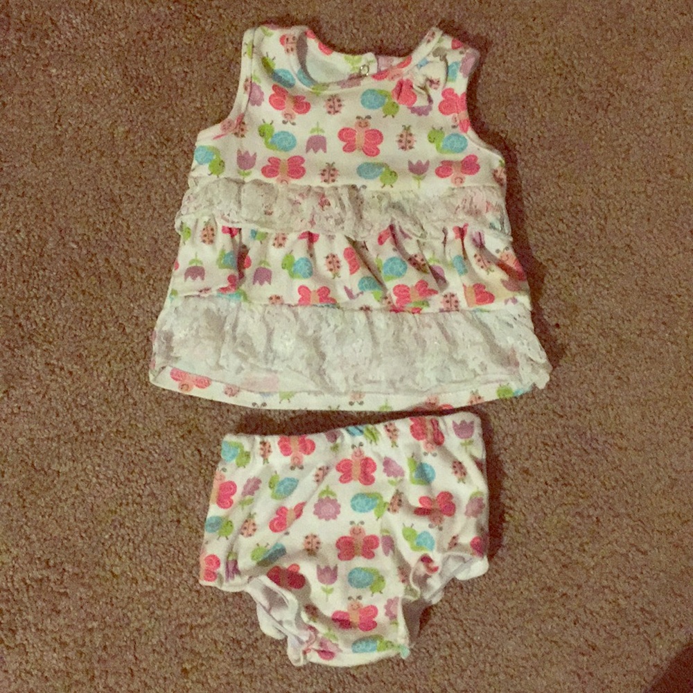 Little begins outfit